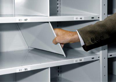 Artikelhauptbild Stecktrennblech T400xH400 mm KH 40 mm für Fachboden 250-330kg verzinkt